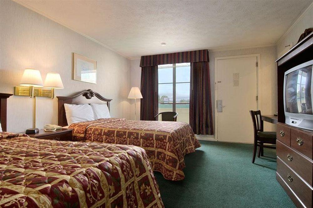 Americas Best Value Inn Suites South Boston Room photo